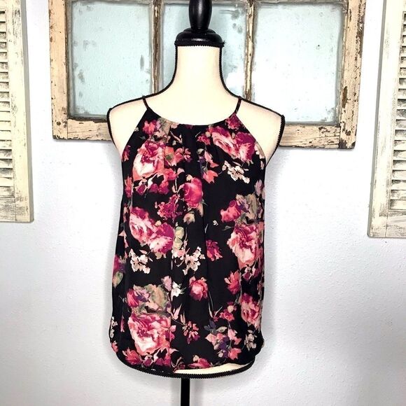 Beautiful Floral Halter top - Picture 1 of 10